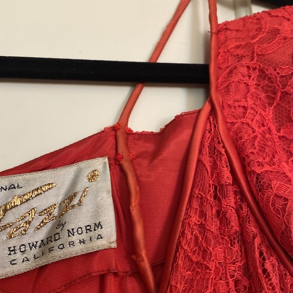 RARE 1950s Fazzi by Howard Norm California Red Lace Cocktail Dress - Picture 11 of 11
